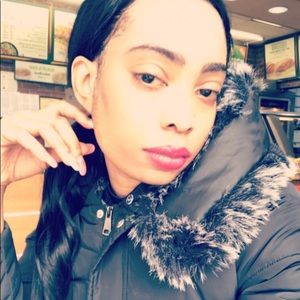 Meet your Posher, Shadae